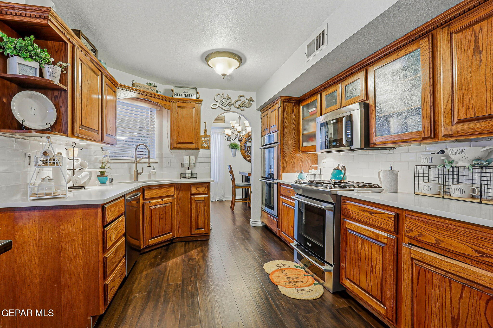 11982 Firefly Way El Paso, TX 79936 - Photo 17 of 62 67-web-or-mls-IMG_5864