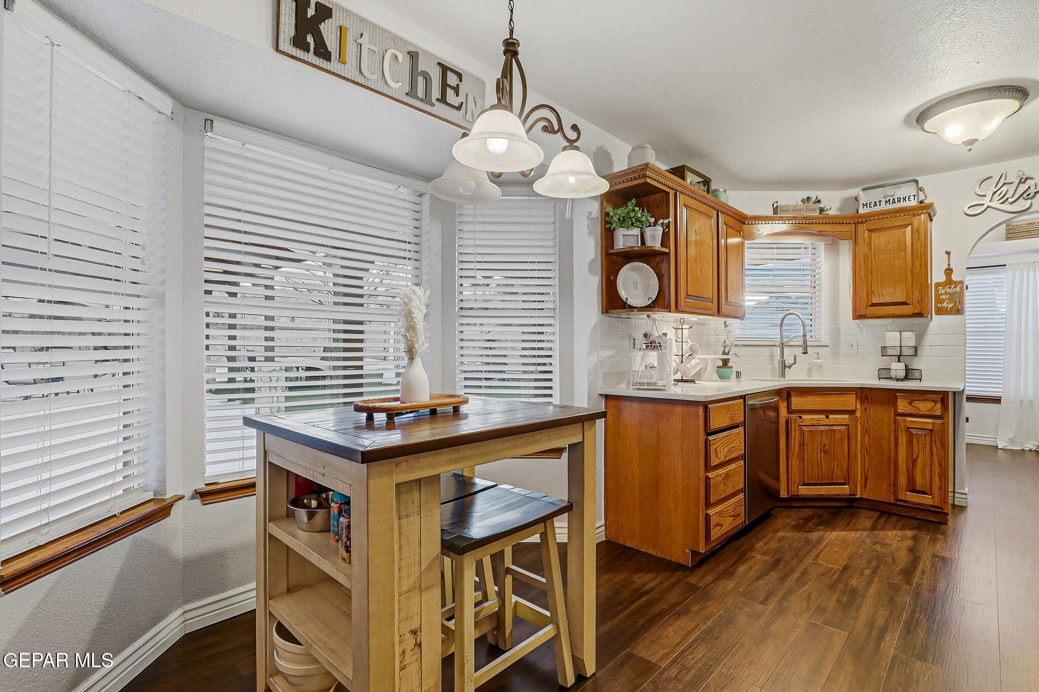 11982 Firefly Way El Paso, TX 79936 - Photo 18 of 62 68-web-or-mls-IMG_5871