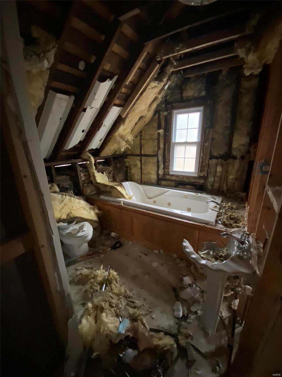 2812 Walton Road St. Louis, MO 63114 - Photo 15 of 26 Gallery Image 15