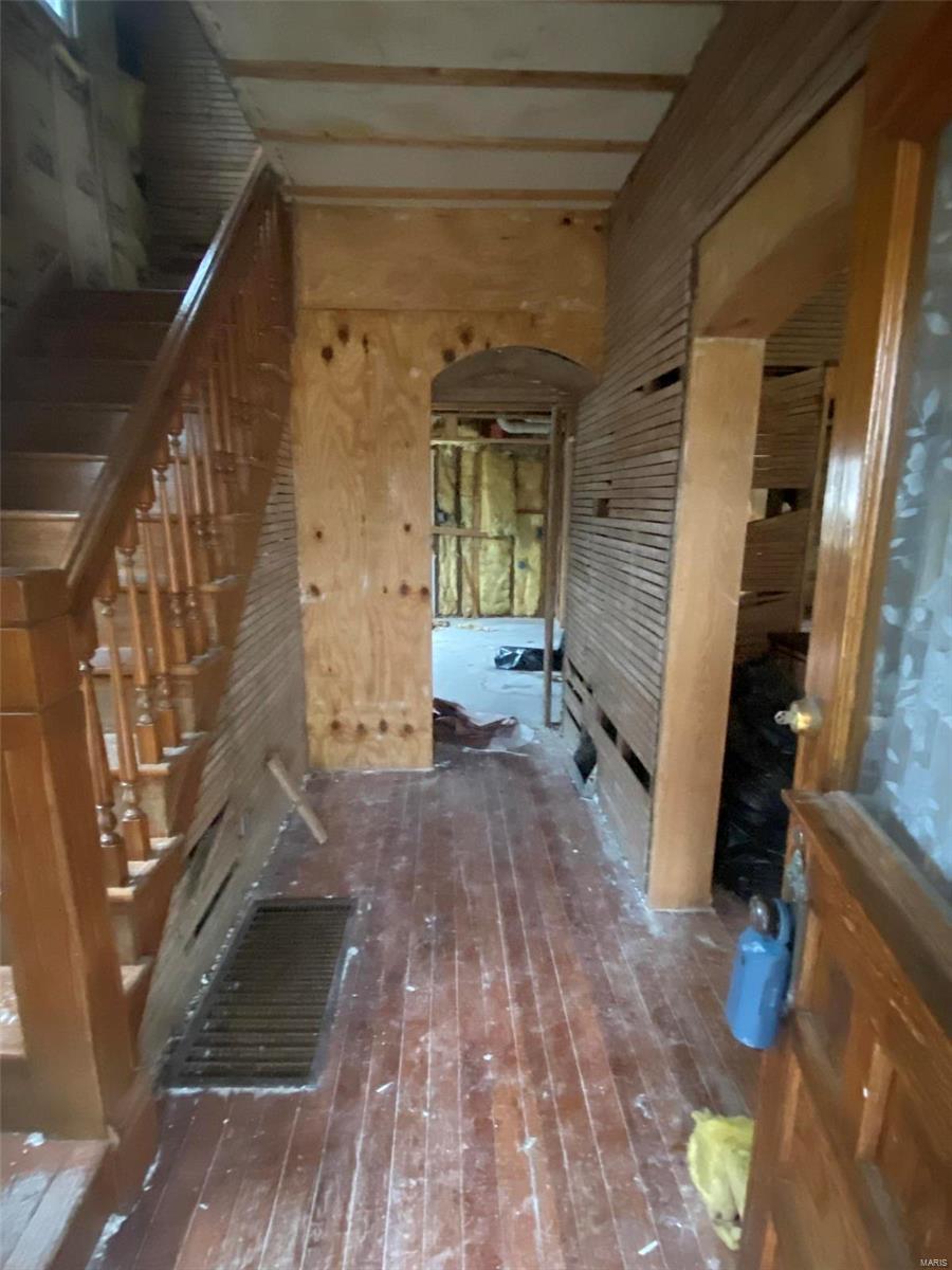 2812 Walton Road St. Louis, MO 63114 - Photo 2 of 26 Gallery Image 2