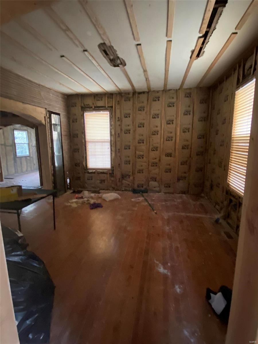 2812 Walton Road St. Louis, MO 63114 - Photo 3 of 26 Gallery Image 3