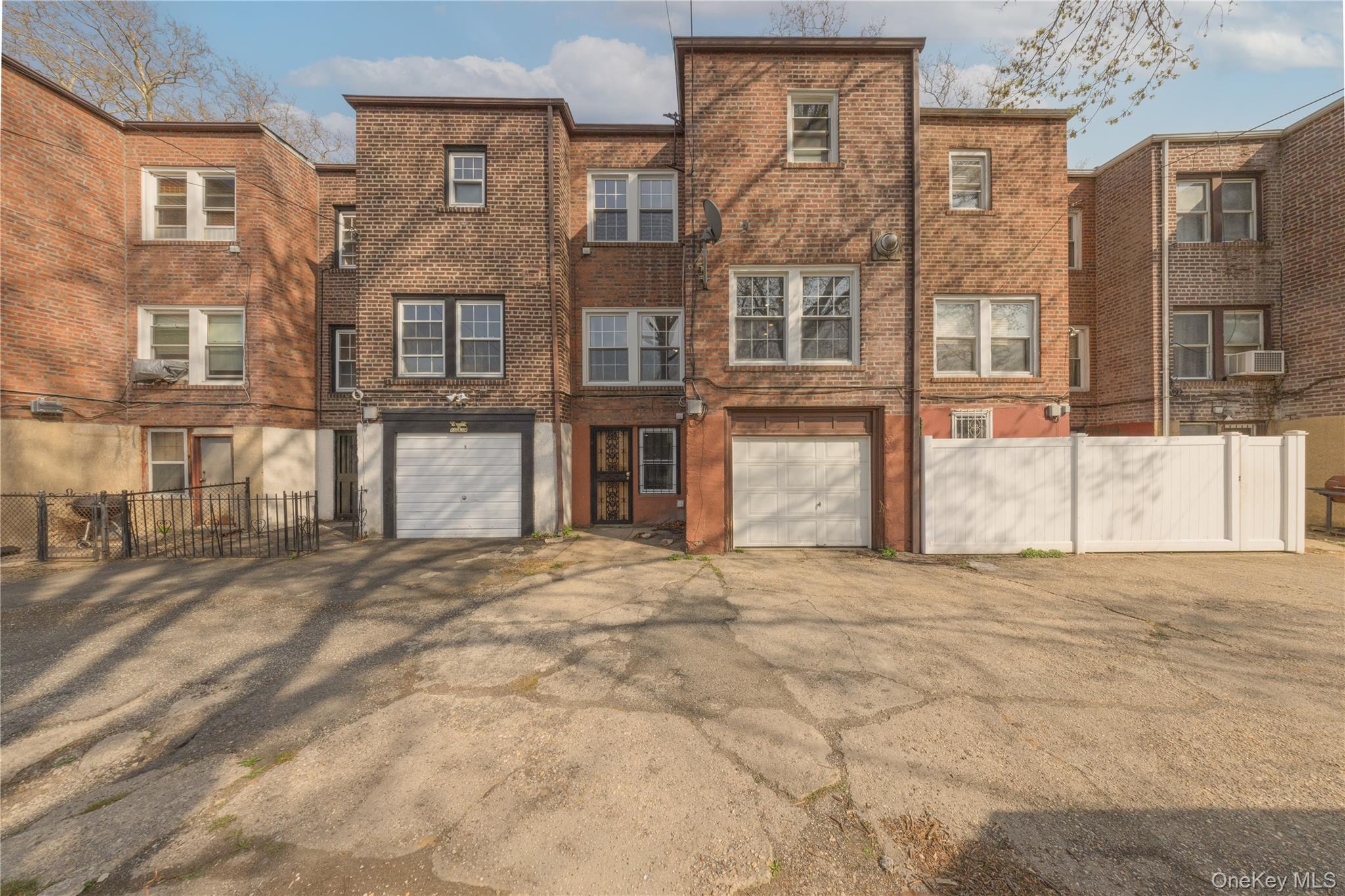 179-65 Selover Road Queens, NY 11434 - Photo 26 of 33 Shared driveway