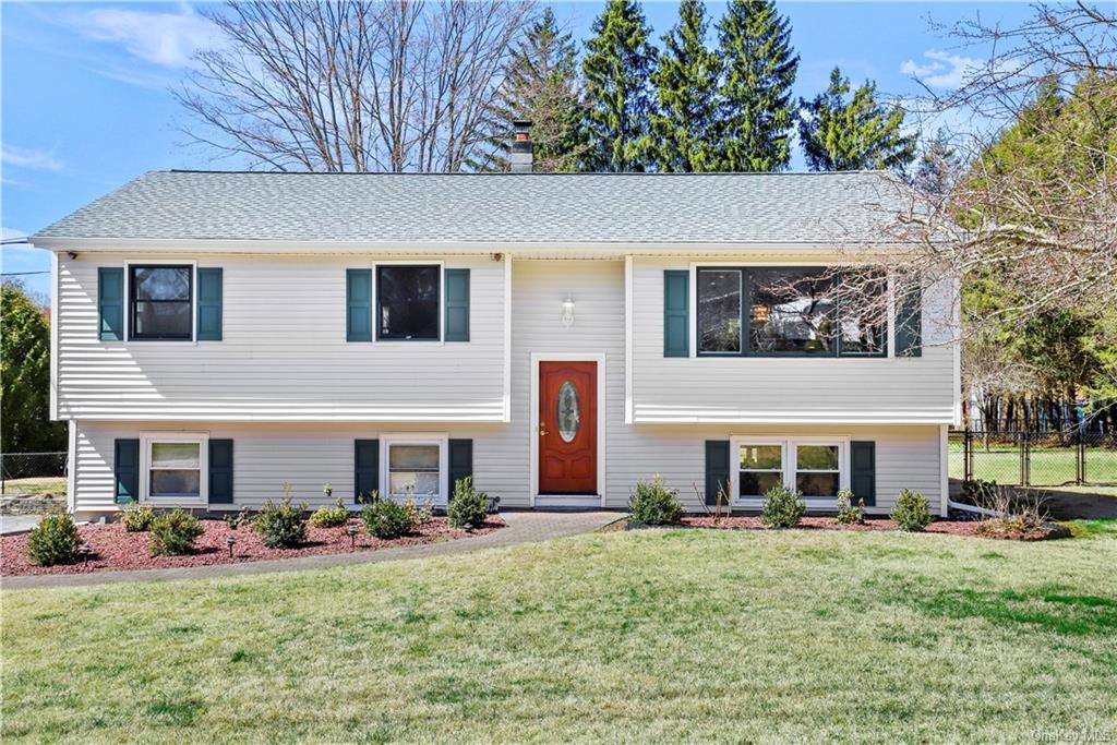 7 Robin Drive, Carmel, NY 10512 Compass