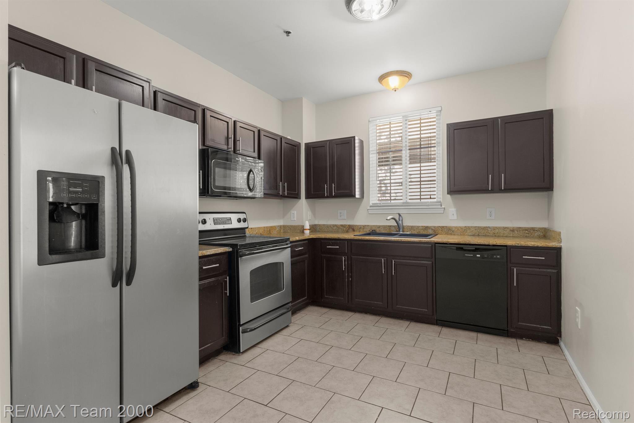 20356 Rodeo Southfield, MI 48075 - Photo 15 of 38 Gallery Image 15