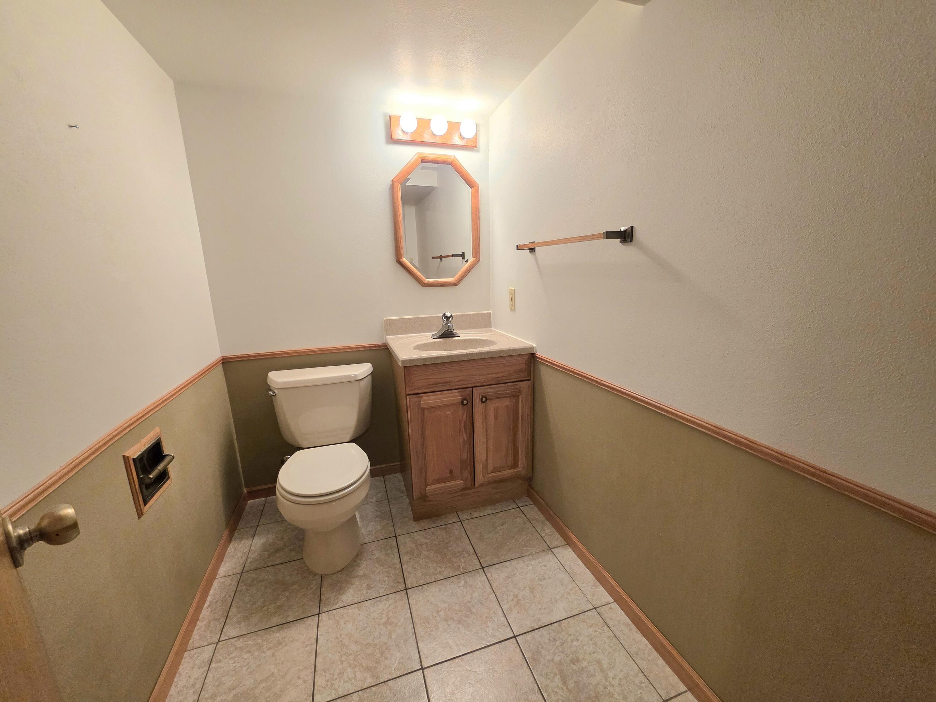 129 Chippewa Drive Sheboygan Falls, WI 53085 - Photo 28 of 43 Lower level Half bath
