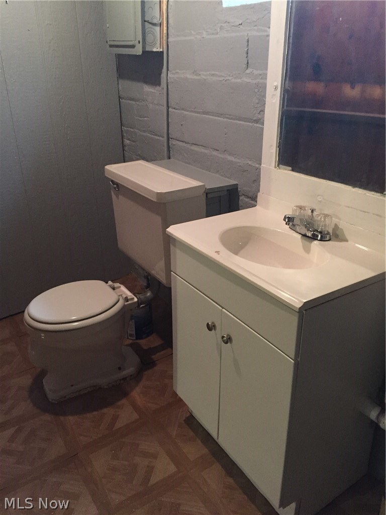 1132 Avondale Road Cleveland, OH 44121 - Photo 15 of 19