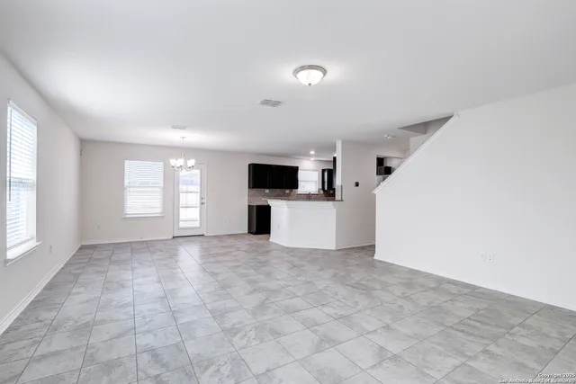 $1,800 | 11331 October Chase, San Antonio, TX 78254