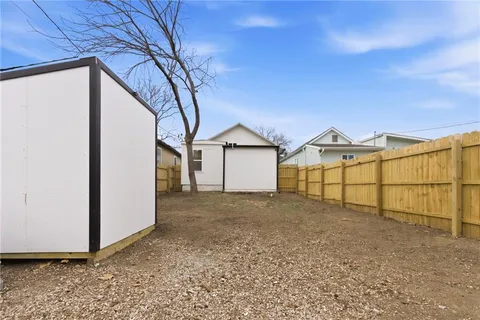 $189,900 | 717 Cheyenne Street, Leavenworth, KS 66048