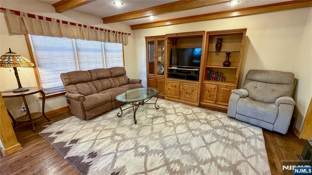 270 Kensington Road River Edge, NJ 07661 - Photo 5 of 34
