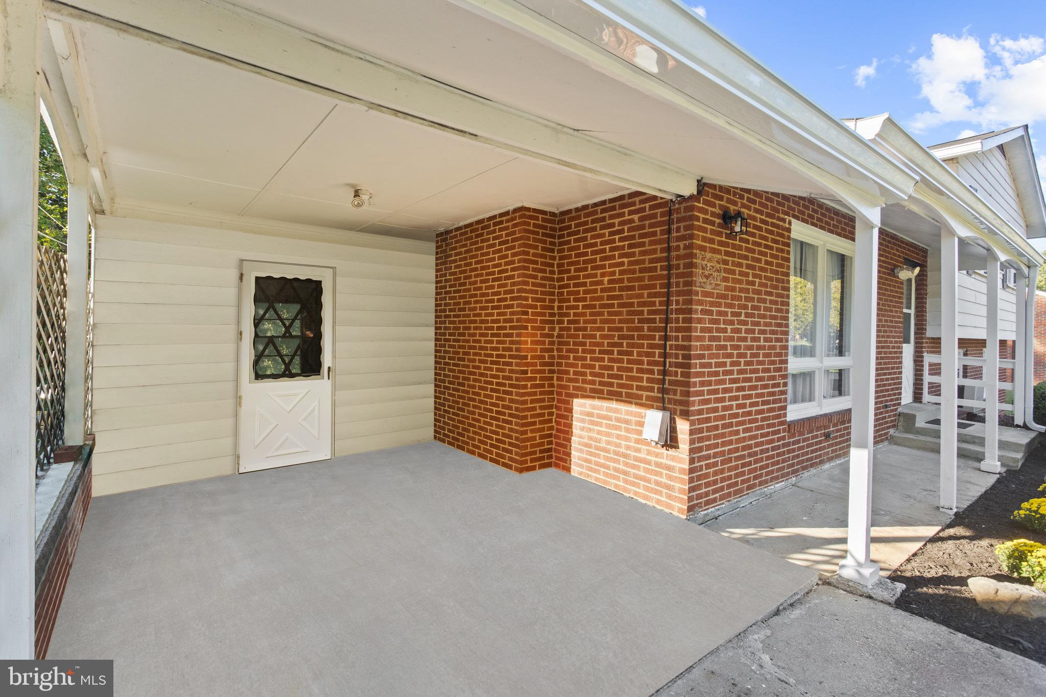 5803 Huntland Road Temple Hills, MD 20748 - Photo 3 of 26 Gallery Image 3