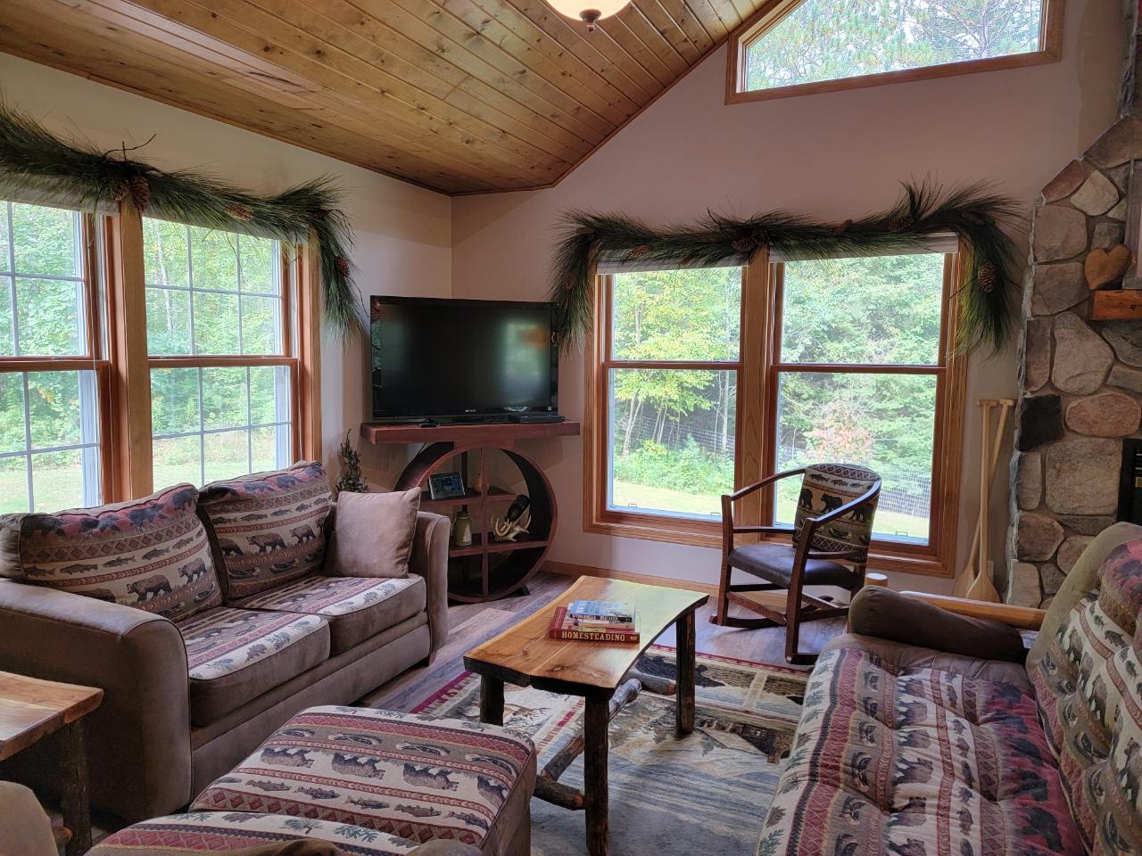 7641 Hwy 8 Rhinelander Wi 54501 Rhinelander, WI 54501 - Photo 3 of 40 Gallery Image 3