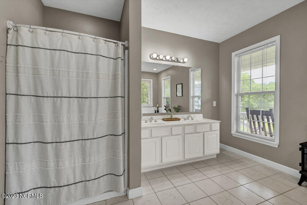409 Tahoe Road Wilmington, NC 28412 - Photo 15 of 40 018_6q7a1015