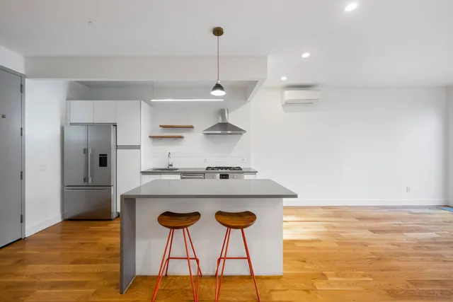 $6,300 | 79 Clay Street, Unit 1R | Greenpoint