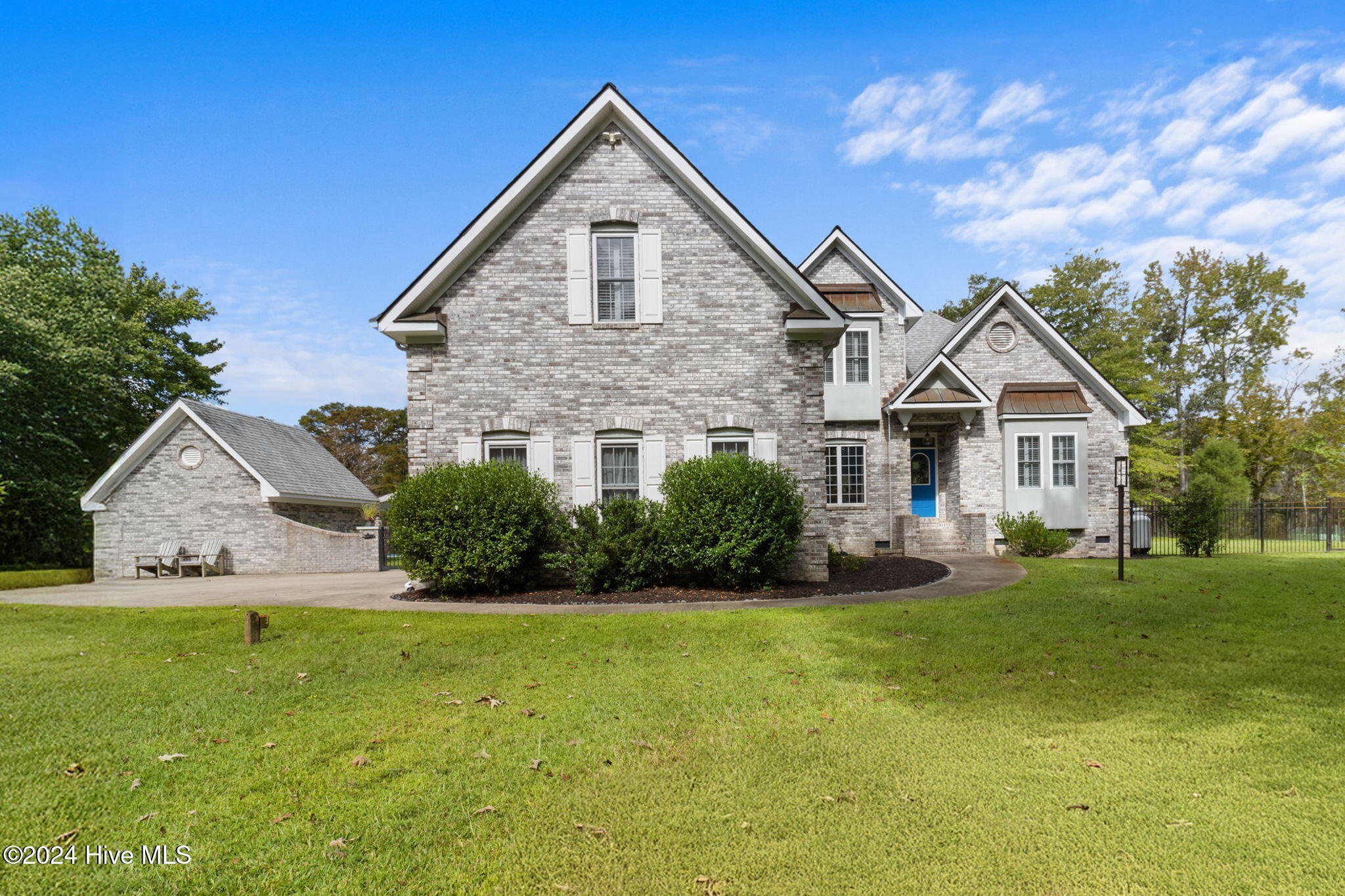 270 Pine Point Road Hertford, NC 27944 - Photo 1 of 70 5-web-or-mls-pine-58