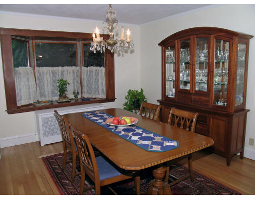 101 Garland Road Newton, MA 02459 - Photo 7 of 30