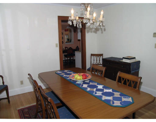 101 Garland Road Newton, MA 02459 - Photo 8 of 30