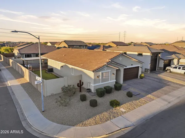 $610,000 | 7612 West Illini Street, Phoenix, AZ 85043