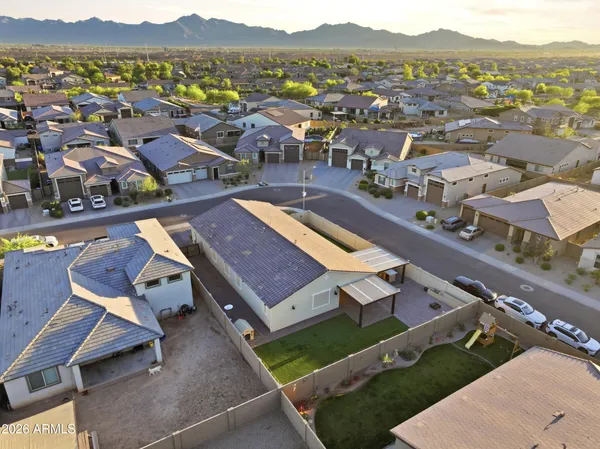 $610,000 | 7612 West Illini Street, Phoenix, AZ 85043