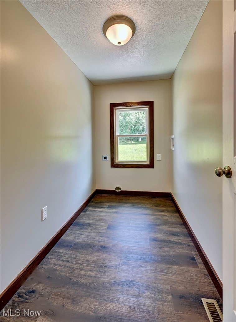 6751 Short Drive Road Northeast Dover, OH 44622 - Photo 12 of 15 Gallery Image 12