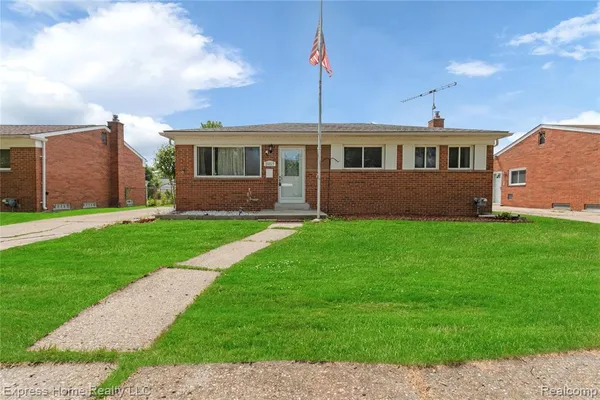 $239,999 | 25217 Roan Drive, Warren, MI 48089