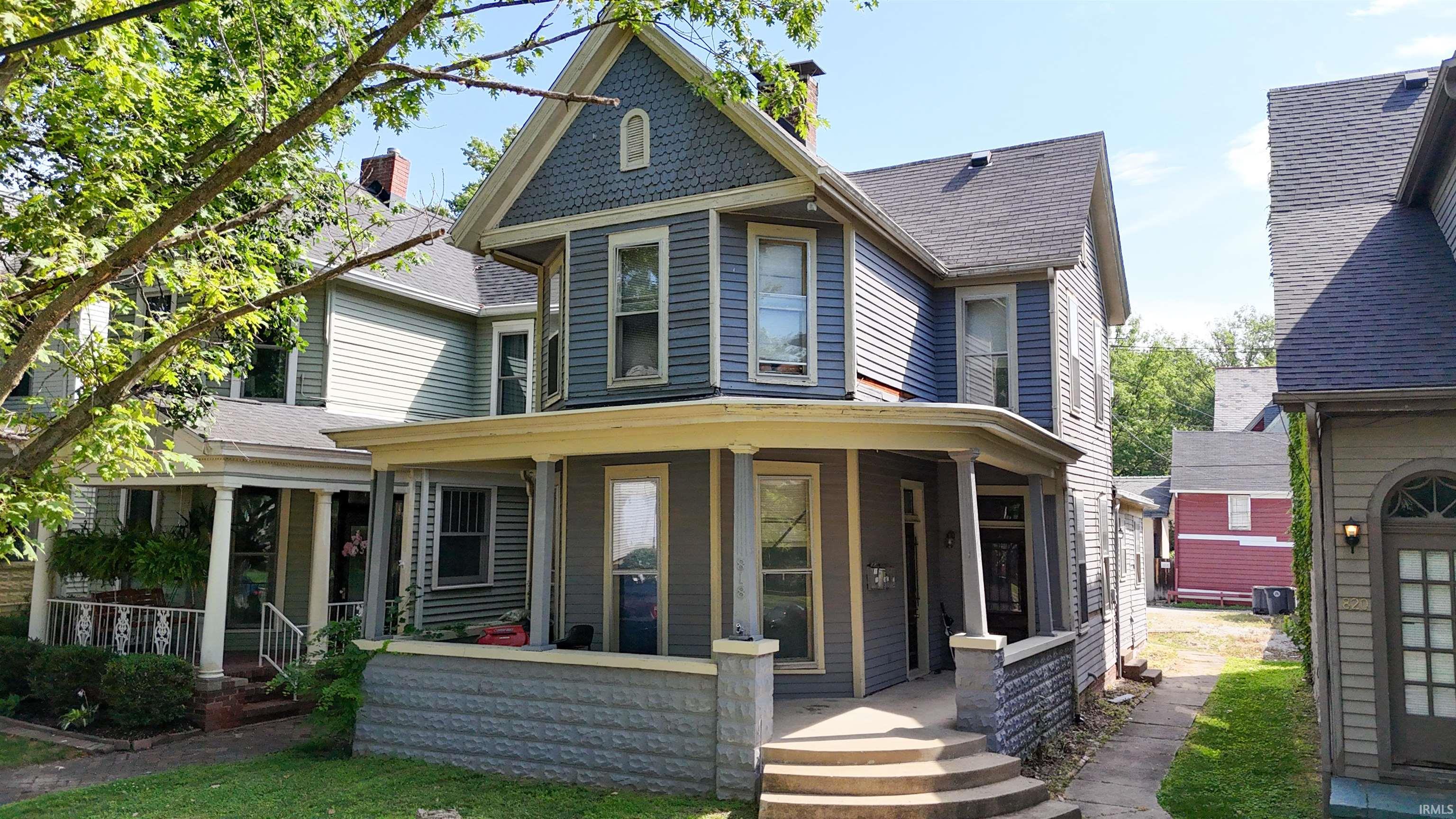 818 Southeast Riverside Drive Evansville, IN 47713 - Photo 1 of 27