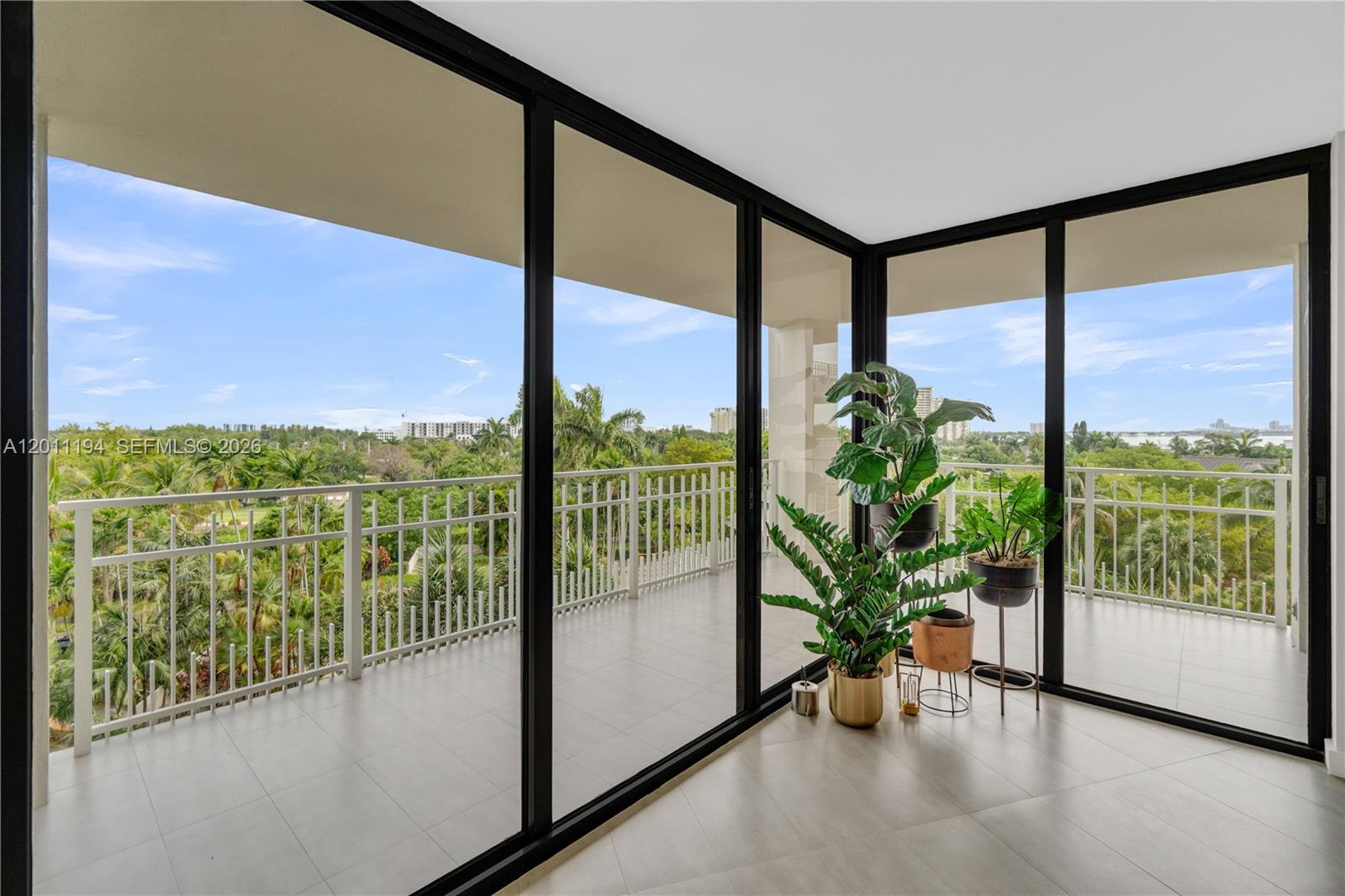 1000 Quayside Terrace, Unit 703 Miami, FL 33138 - Photo 6 of 31