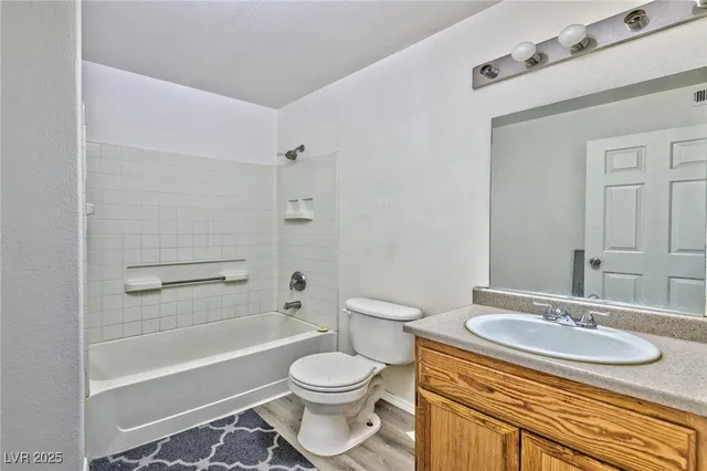 $1,050 | 4730 East Craig Road, Unit 2201, Las Vegas, NV 89115