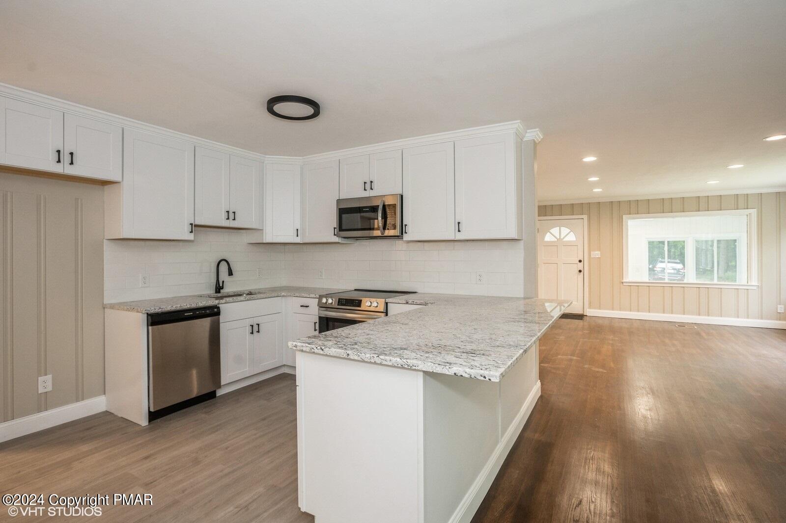 414 Long Road Canadensis, PA 18325 - Photo 7 of 20 Kitchen