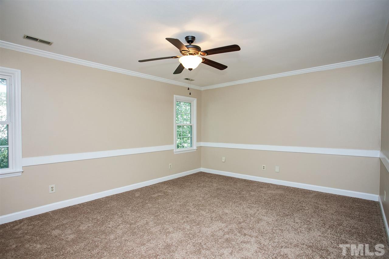 302 Arlington Ridge Cary, NC 27513 - Photo 9 of 14 Gallery Image 9