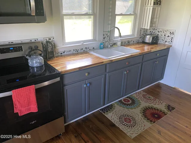 $248,000 | 231 Highway 33, Chocowinity, NC 27817