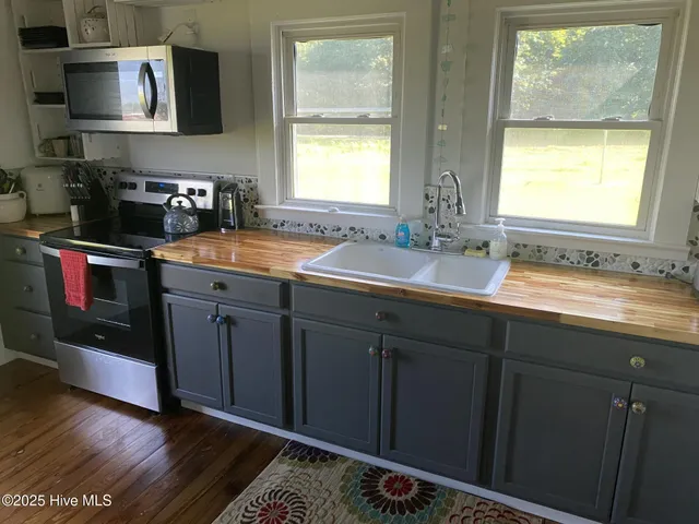 $248,000 | 231 Highway 33, Chocowinity, NC 27817