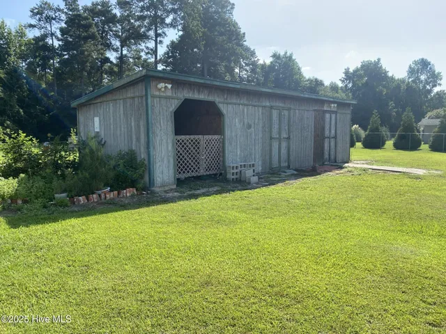 $248,000 | 231 Highway 33, Chocowinity, NC 27817