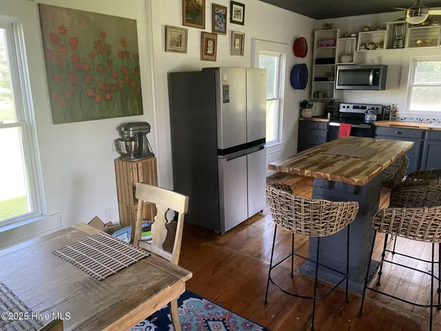 $248,000 | 231 Highway 33, Chocowinity, NC 27817