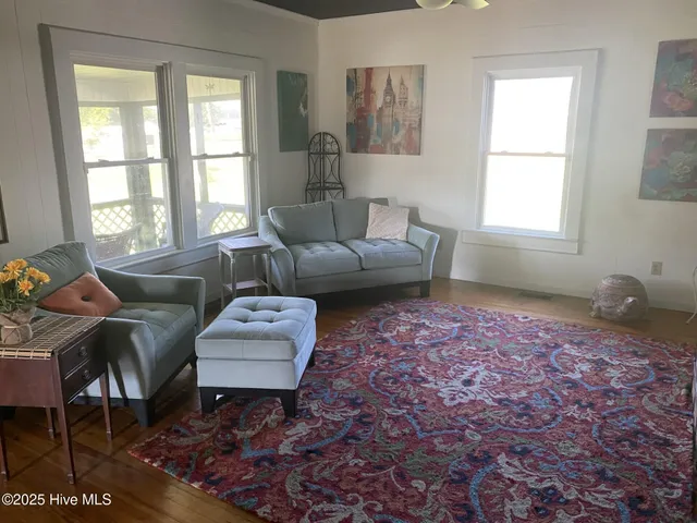 $248,000 | 231 Highway 33, Chocowinity, NC 27817