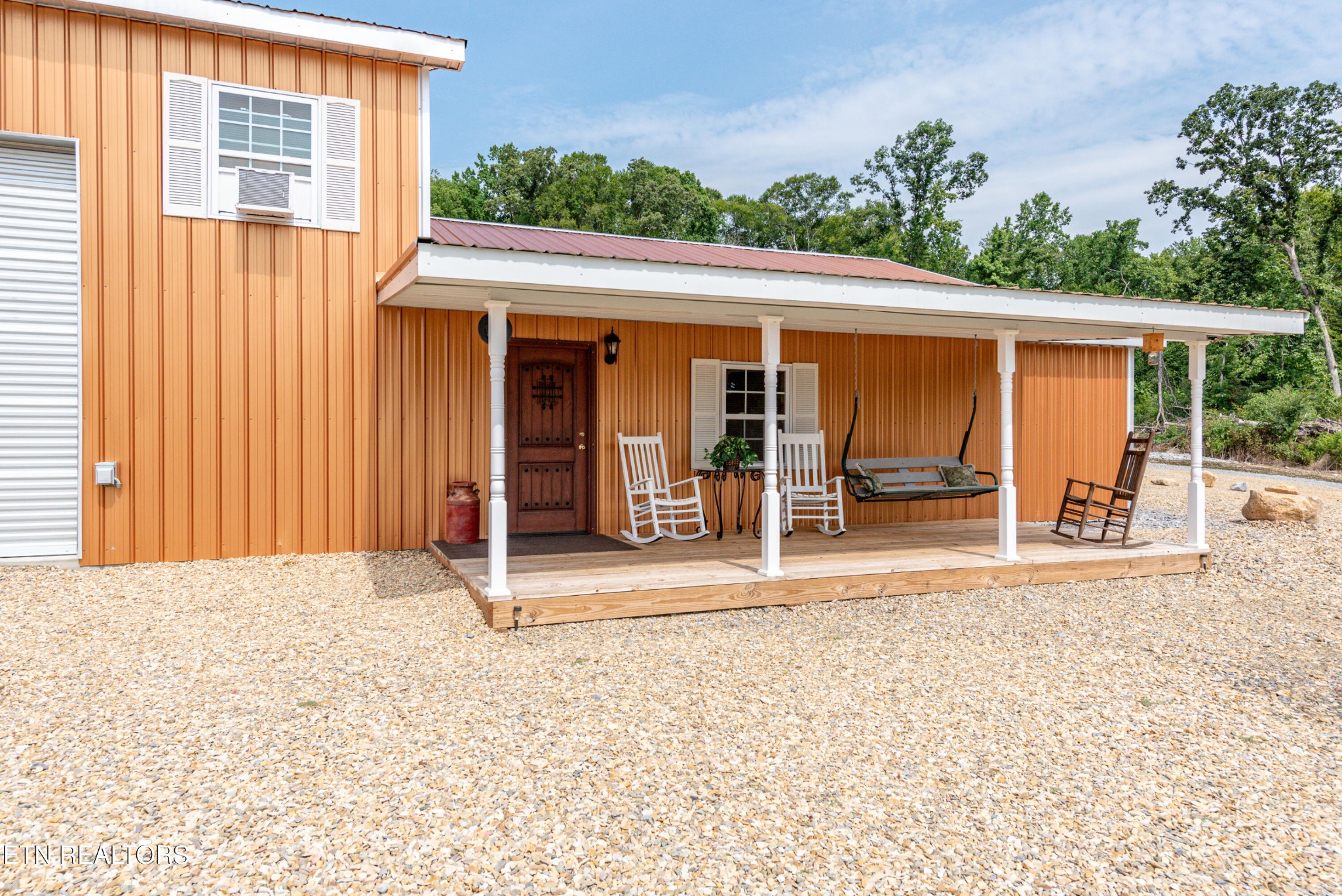 985 Swannsylvania Road Dandridge, TN 37725 - Photo 5 of 52 Gallery Image 5