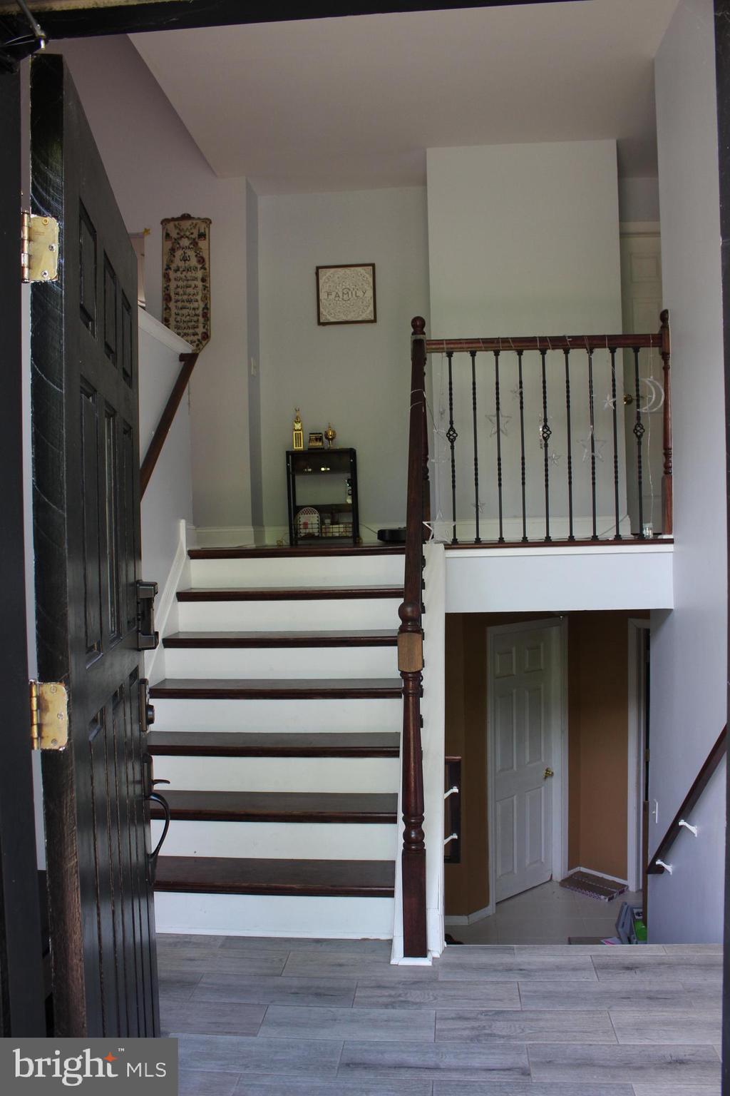 80 Chews Landing Road Clementon, NJ 08021 - Photo 46 of 50 a view of entryway