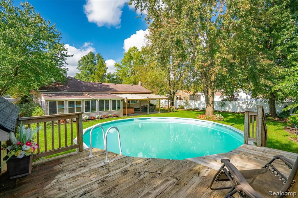 2447 Eastern Avenue Rochester Hills, MI 48307 - Photo 38 of 41