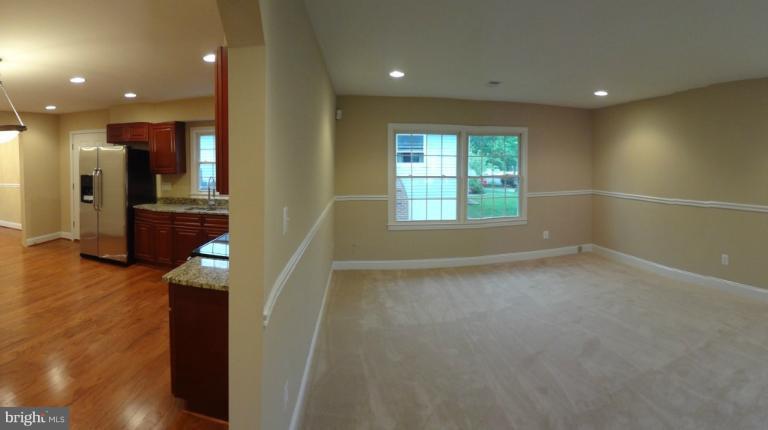 307 Kennedy Road Sterling, VA 20164 - Photo 7 of 30 Family Room