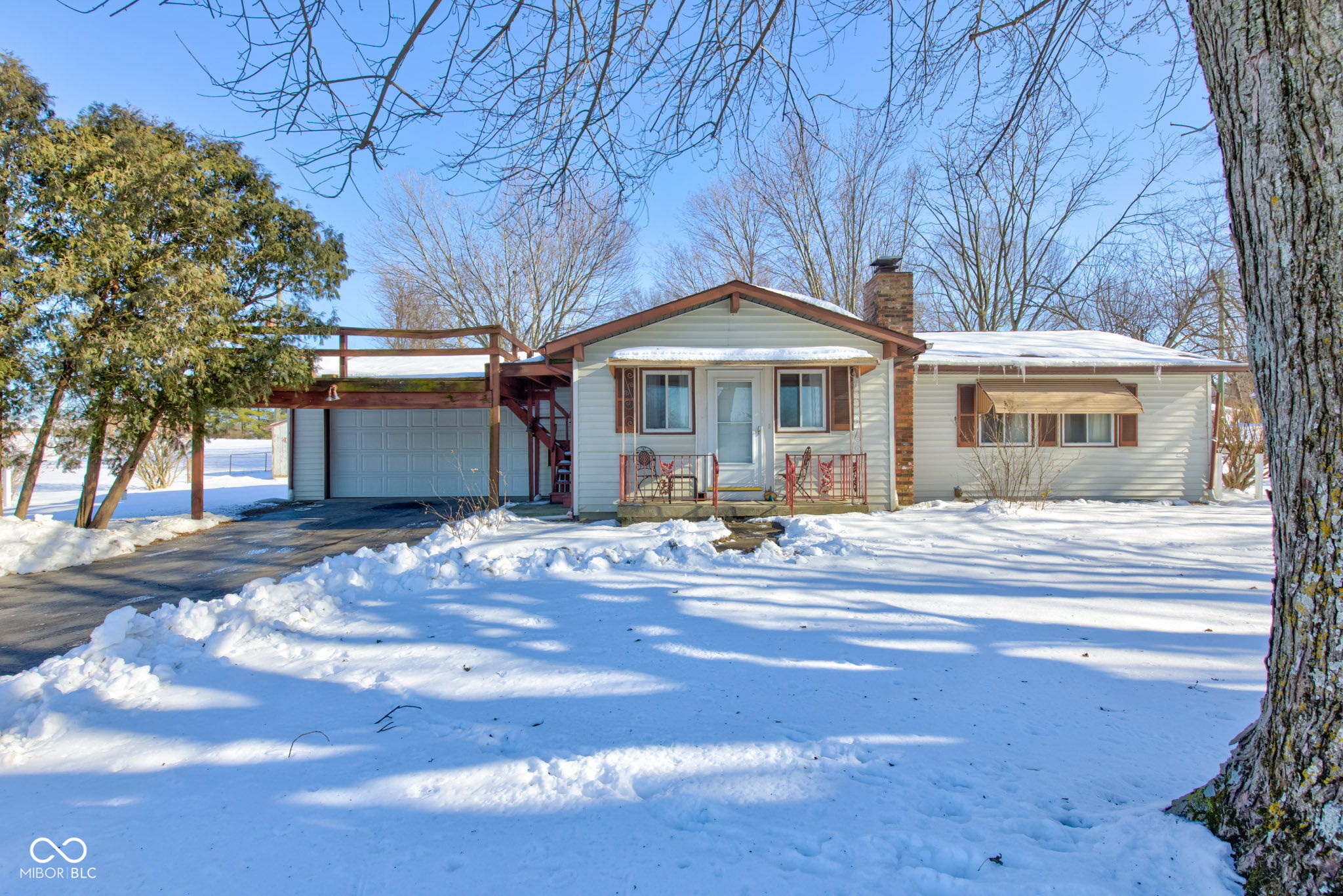 5965 Bluff Road Indianapolis, IN 46217 - Photo 1 of 25 Gallery Image 1