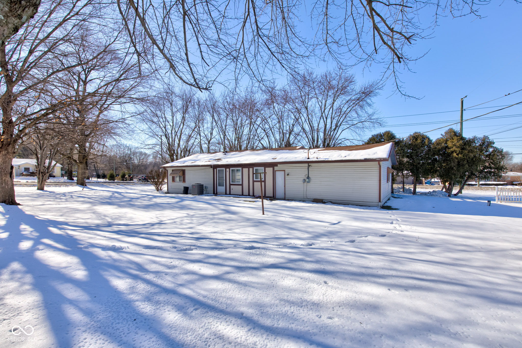 5965 Bluff Road Indianapolis, IN 46217 - Photo 22 of 25 Gallery Image 22