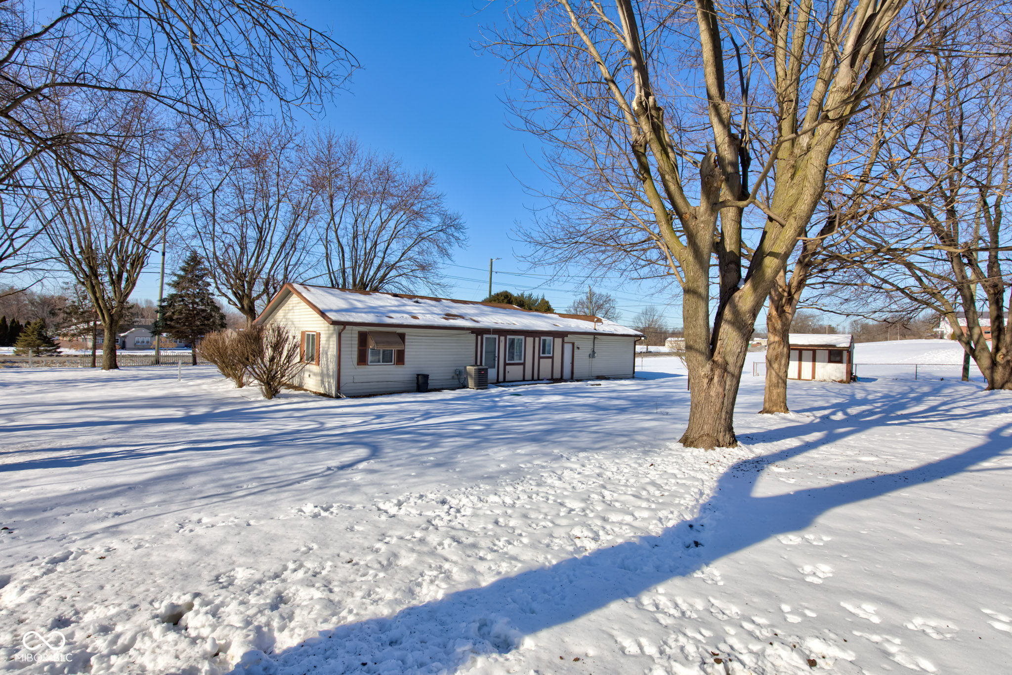 5965 Bluff Road Indianapolis, IN 46217 - Photo 23 of 25 Gallery Image 23