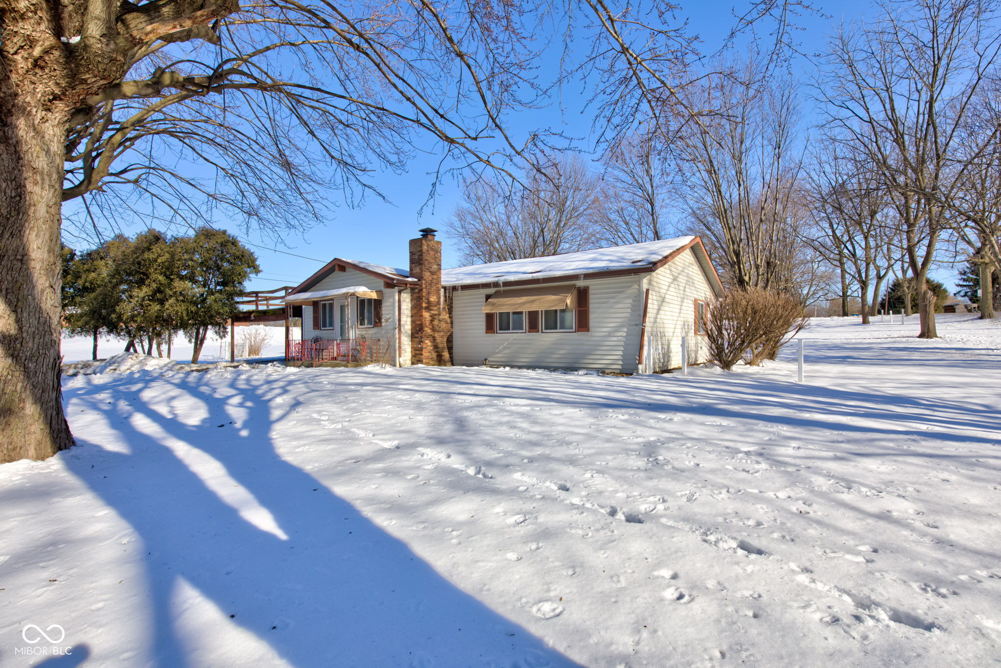 5965 Bluff Road Indianapolis, IN 46217 - Photo 3 of 25 Gallery Image 3
