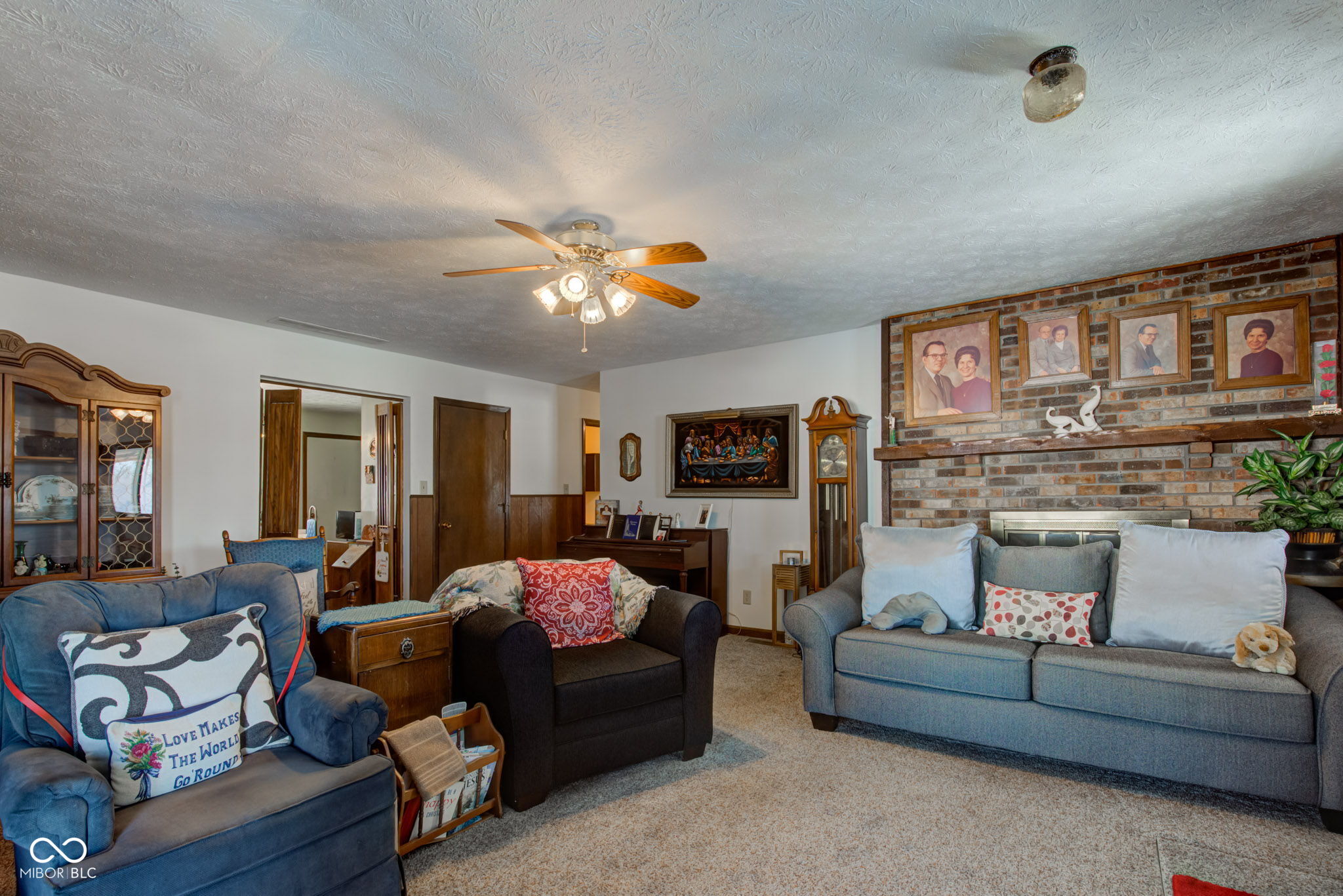 5965 Bluff Road Indianapolis, IN 46217 - Photo 6 of 25 Gallery Image 6