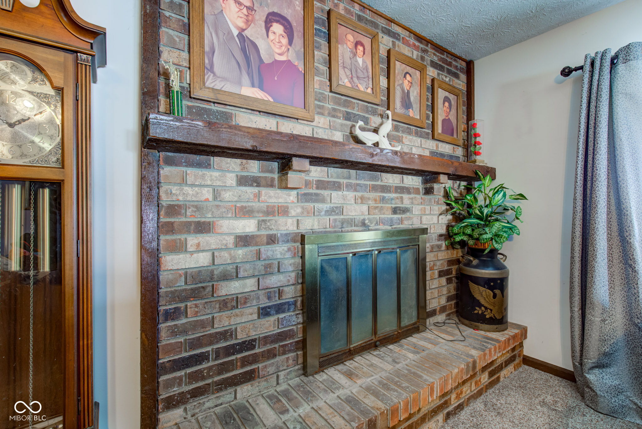 5965 Bluff Road Indianapolis, IN 46217 - Photo 9 of 25 Gallery Image 9