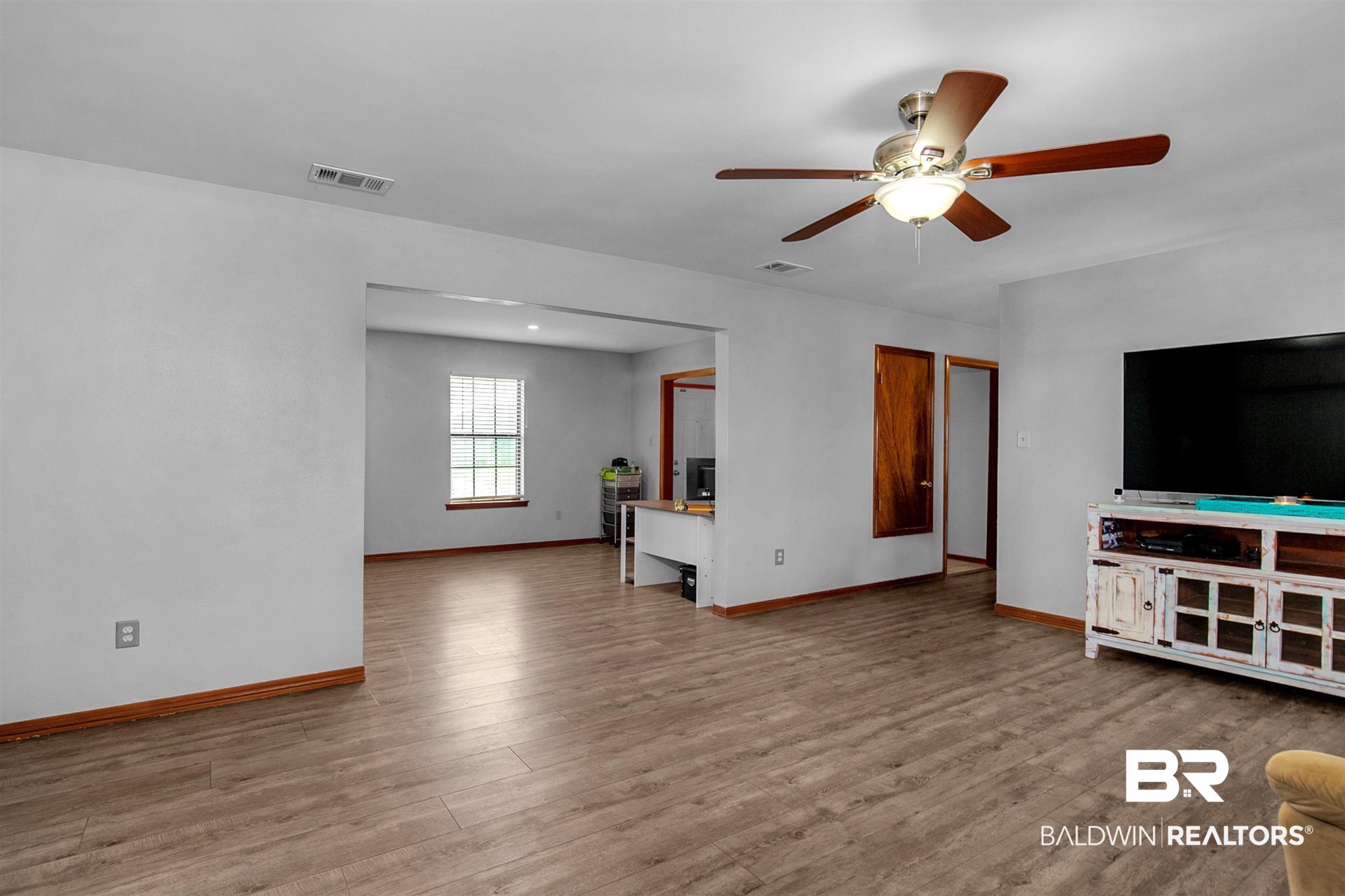 9845 Fairway Drive Foley, AL 36535 - Photo 5 of 30 Ceiling Fans