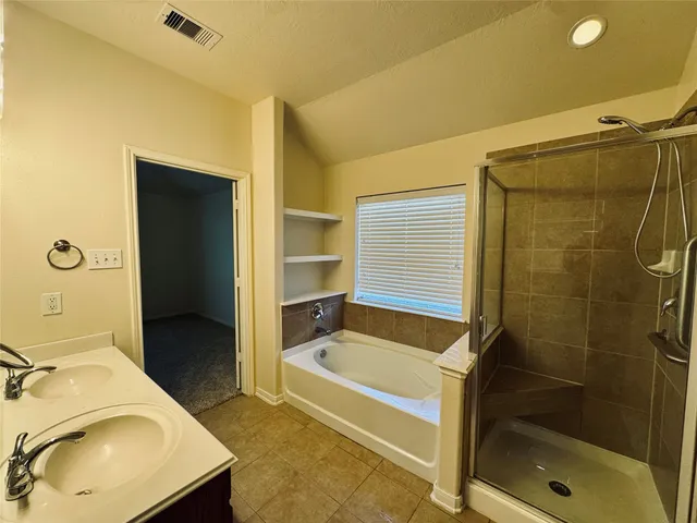 $2,000 | 2711 Lakecrest Way Drive, Katy, TX 77493