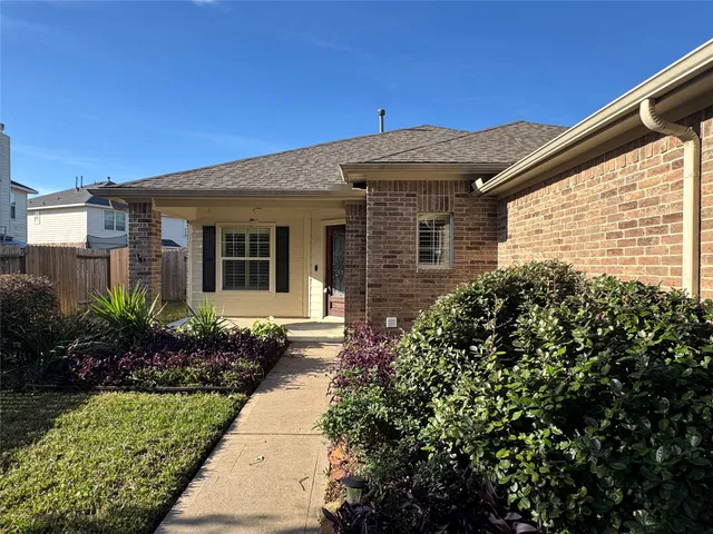 $2,000 | 2711 Lakecrest Way Drive, Katy, TX 77493