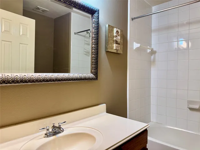 $2,000 | 2711 Lakecrest Way Drive, Katy, TX 77493