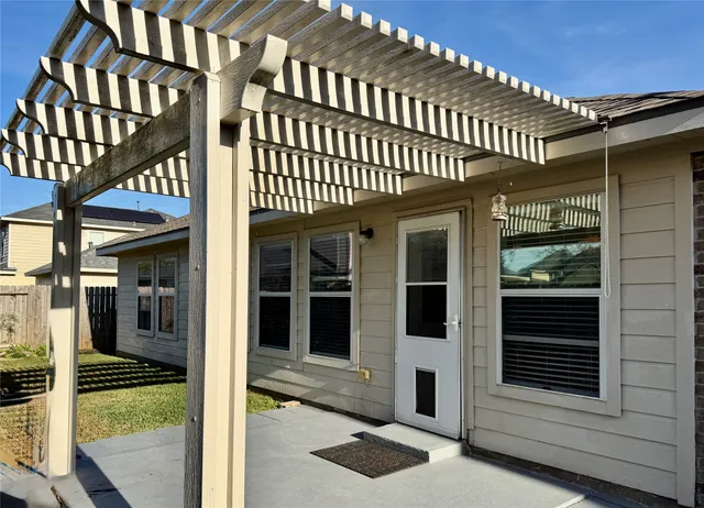 $2,000 | 2711 Lakecrest Way Drive, Katy, TX 77493