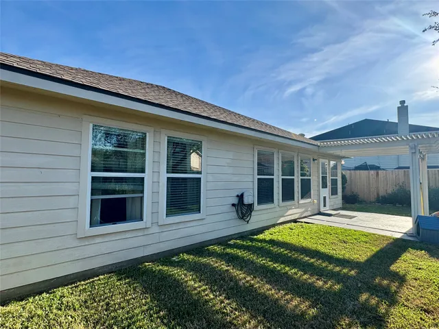 $2,000 | 2711 Lakecrest Way Drive, Katy, TX 77493